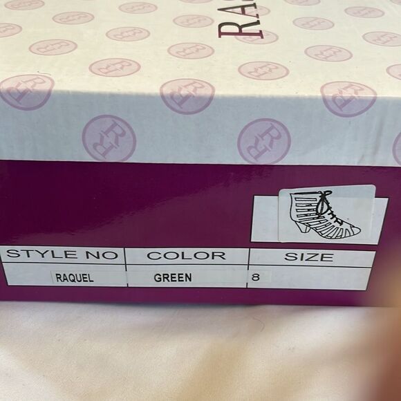 RASOLLI GREEN LACE UP CUT OUT SHOOTIES.  ZIP UP BACK.  NEW IN BOX - Picture 8 of 8